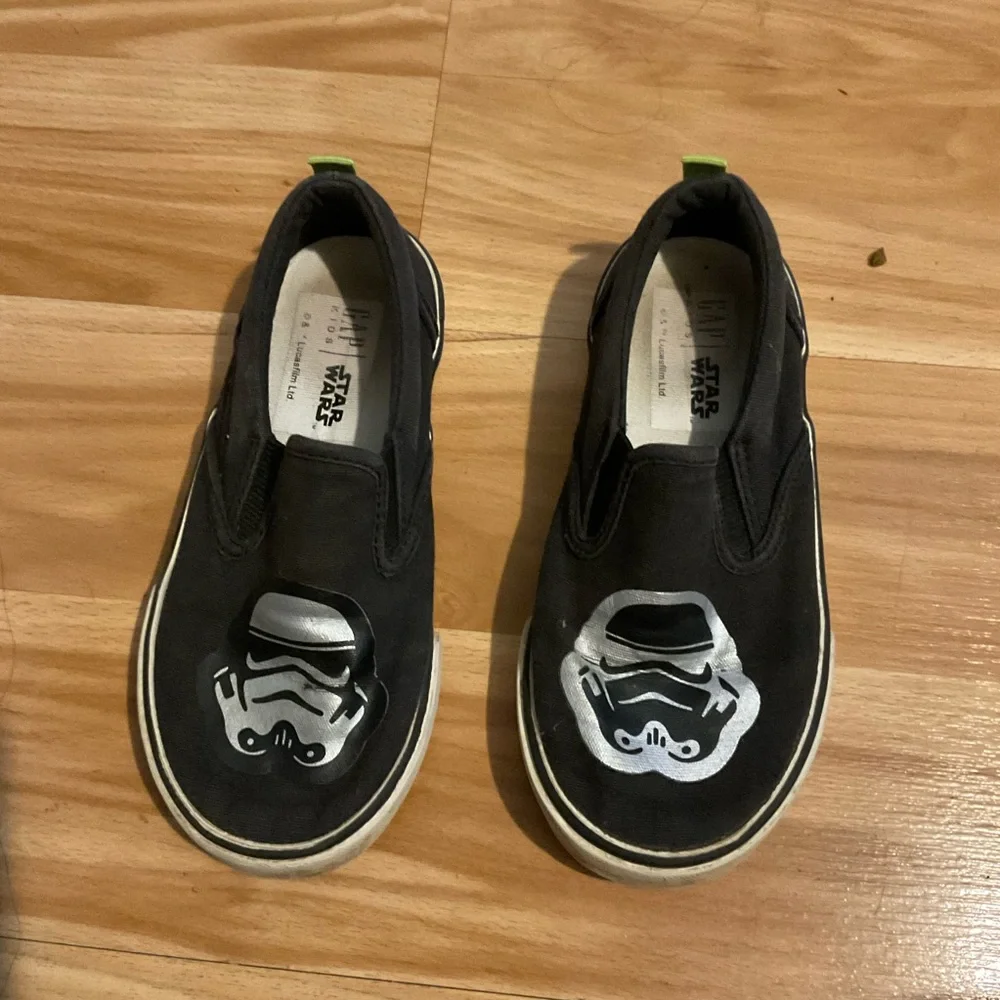 GAP x Star Wars Black slip on Sneakers‎